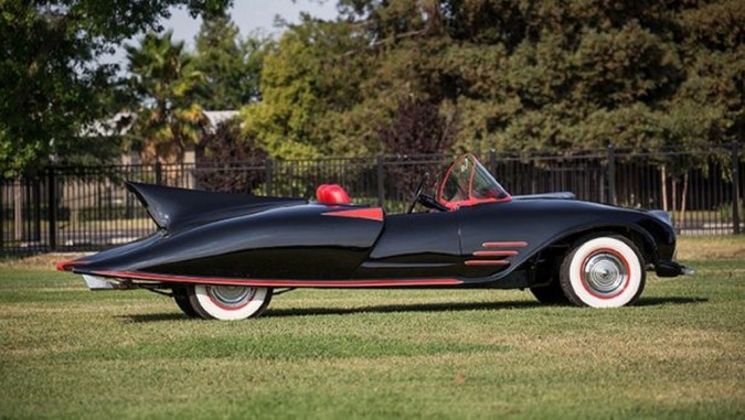 Original Batmobile (2)_1024x578