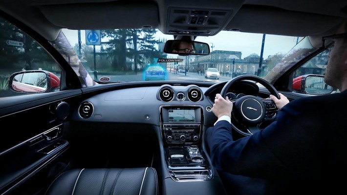 Jaguar Land Rover's New Digital Windscreen Will Change How We Drive urban windscreen