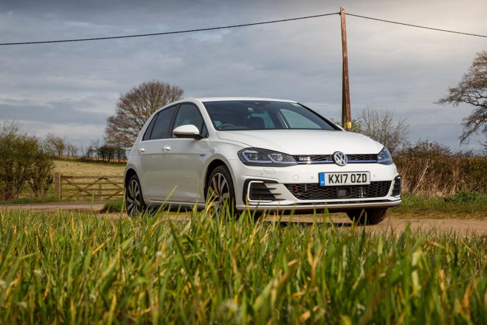 New Volkswagen Golf GTE Offers Better Value Volkswagen Golf 2017 GTE 10