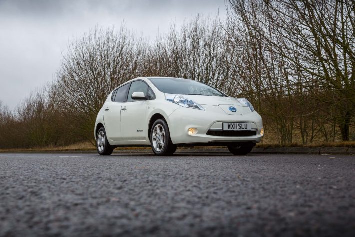 Survey on EVs divides opinions among UK drivers Nissan Leaf 2011 Feb 2018 0100