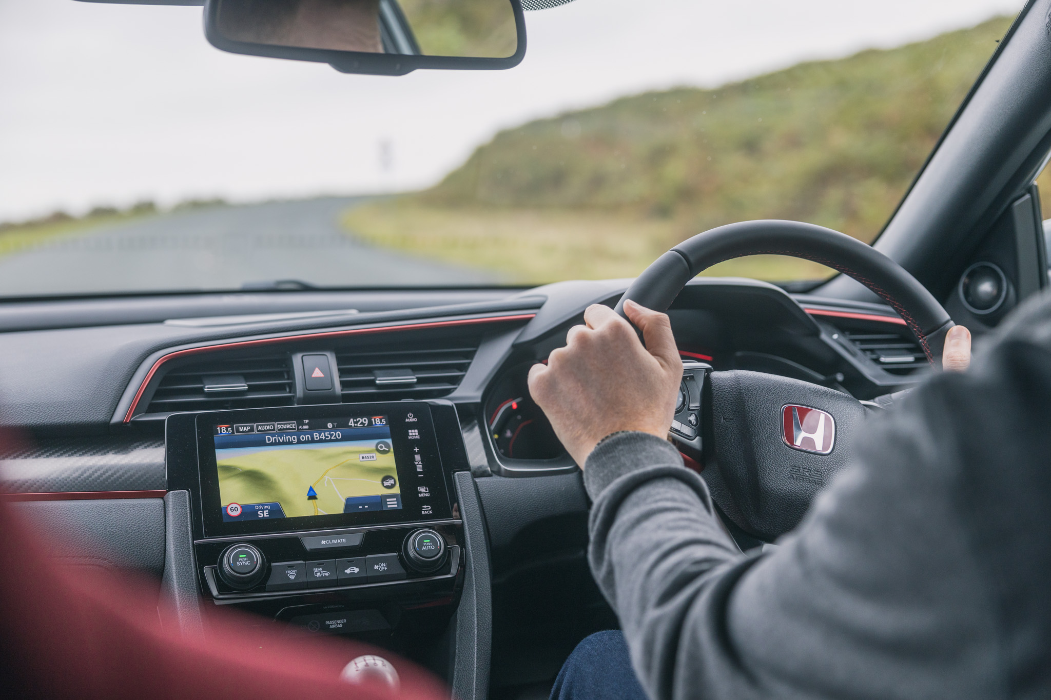 grinding-noise-when-turning-what-causes-car-to-make-sounds