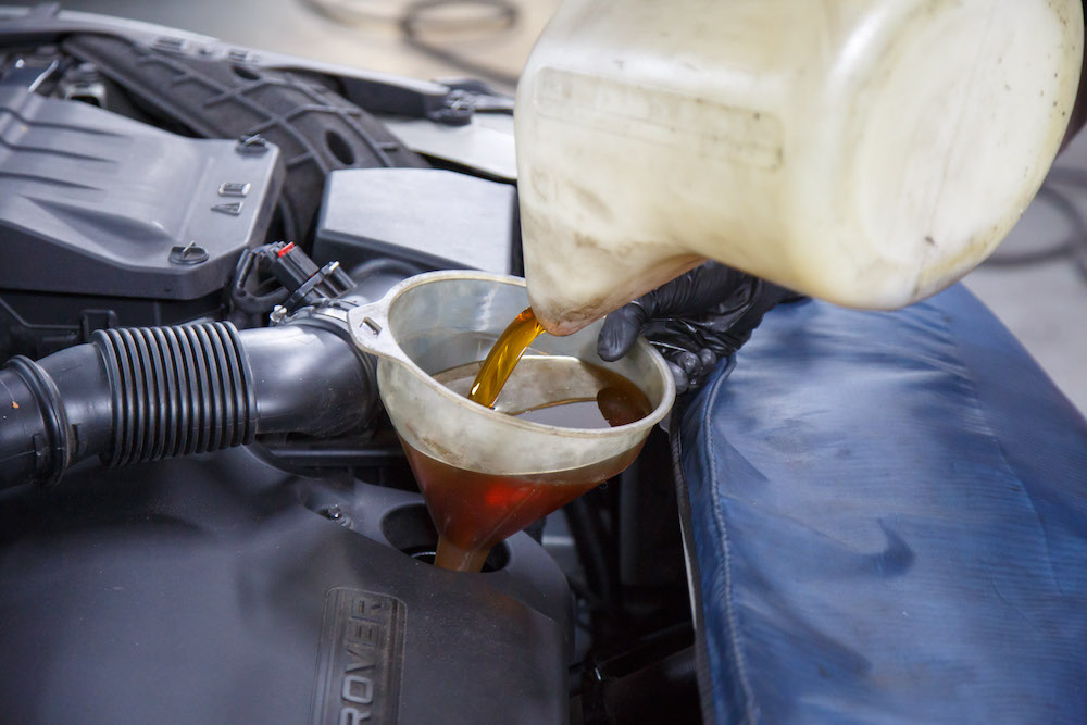 why-is-my-car-losing-oil-but-no-leak-or-smoke-potential-causes