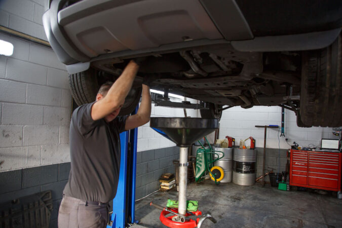 Car engine maintenance service troubleshooting diagnosis