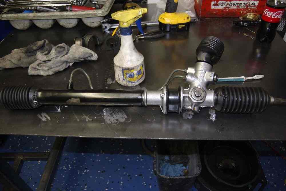 Intermediate Steering Shaft: Common Symptoms & Causes