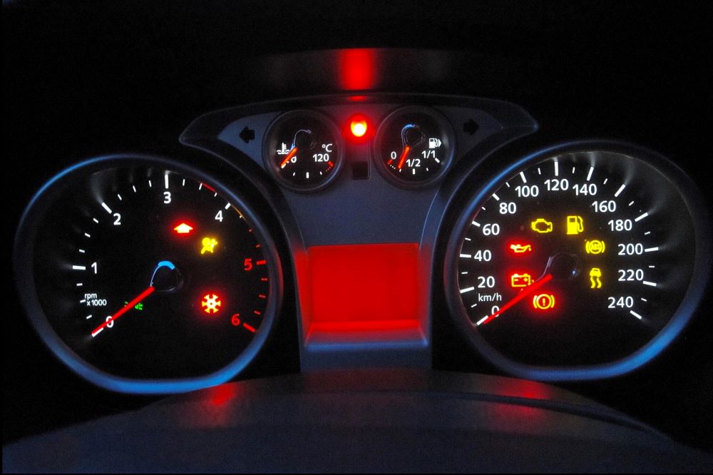 service-advancetrac-meaning-how-to-fix-this-warning-light