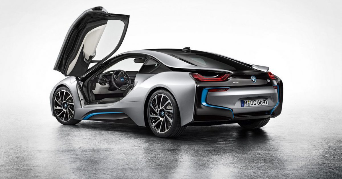 The Super Impressive BMW i8 0-60 in 4.4 Seconds