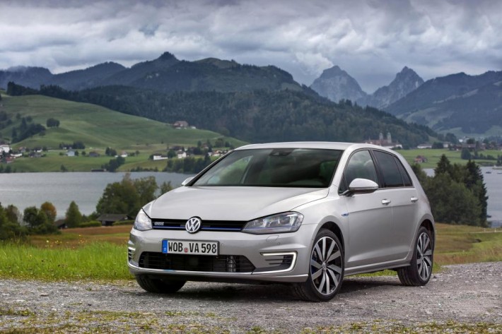 Next-Gen Plug-in Hybrid The Volkswagen Golf GTE Volkswagen Golf GTE 4
