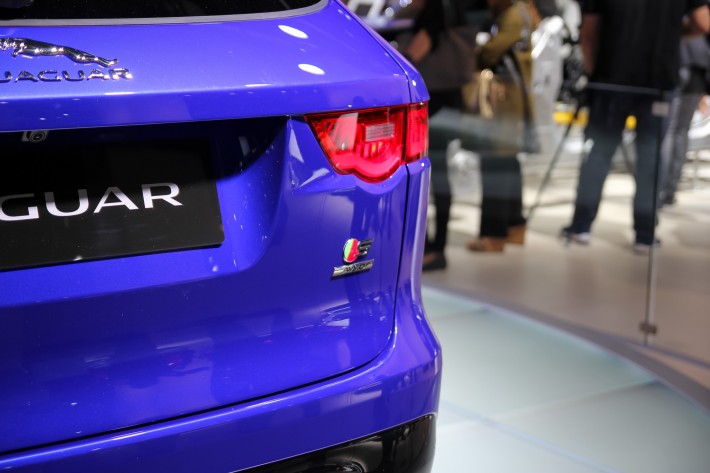 Hottest Cars to Watch for in 2016 Frankfurt IAA 2015 Jaguar F Pace 11