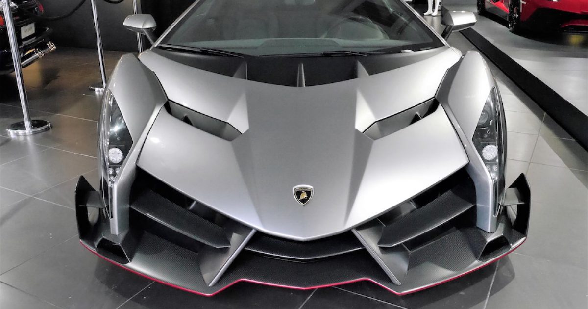 Lamborghini Veneno Goes Up For Sale, But Only £