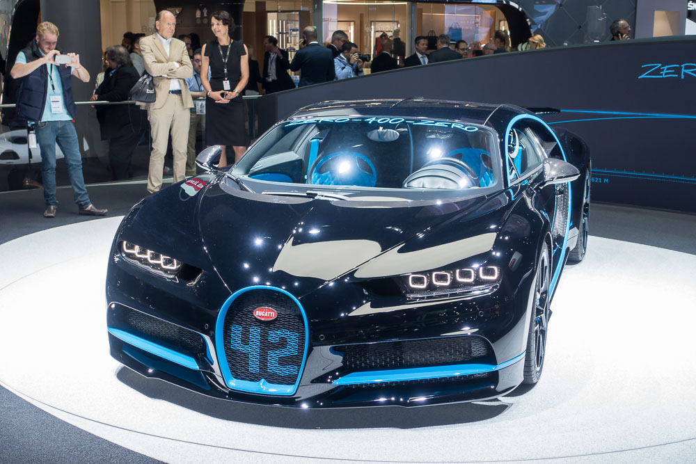 XCAR Take a Look Back at the Original Hypercar, Bugatti 🏎️