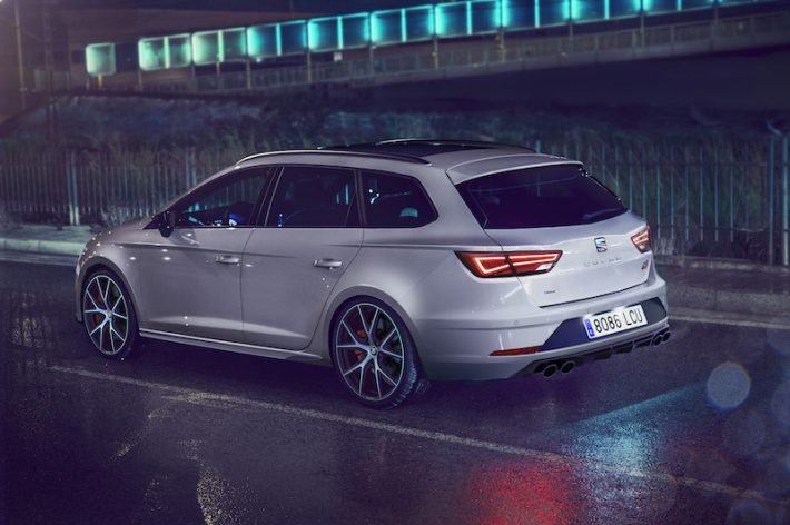 Exclusive SEAT Leon ST Cupra 300 Carbon Edition Revealed SEAT Leon ST Cupra 300 Carbon Edition