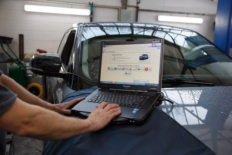 Reset Car Computer After Replacing Battery: How Do You Reset?