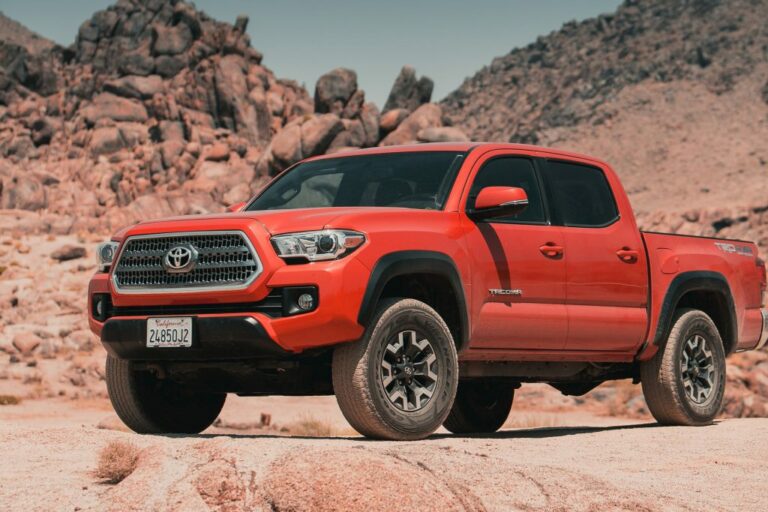 Best Gas Mileage Truck: Fuel-Efficient Pickup Trucks (New & Used)