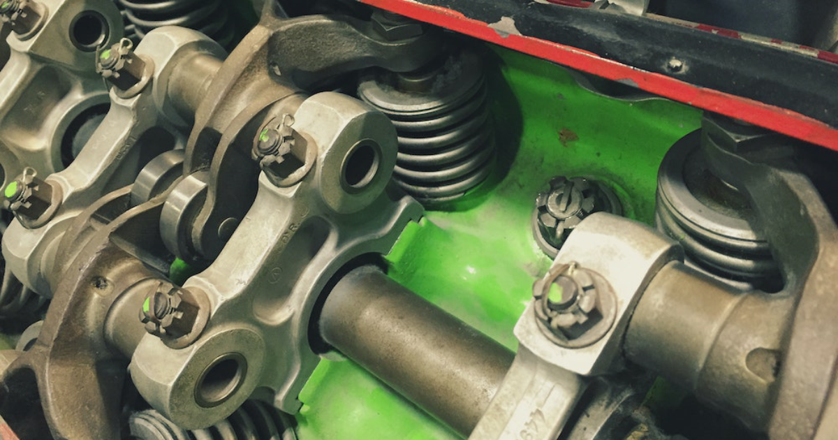 What Are Engine Lifters 🏎️ How They Work, And How To Fix Them