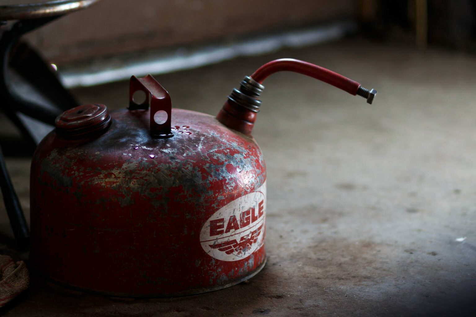 how-to-dispose-of-old-gas-safely-dispose-bad-gasoline