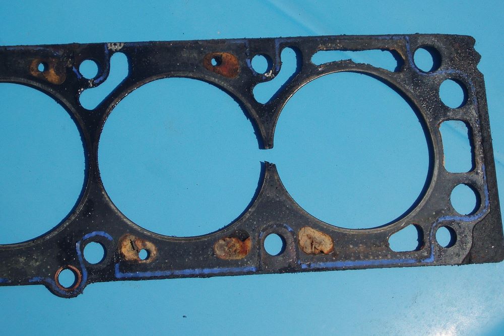 Head Gasket Leaking Oil Warning Signs Of A Blown Head Gasket